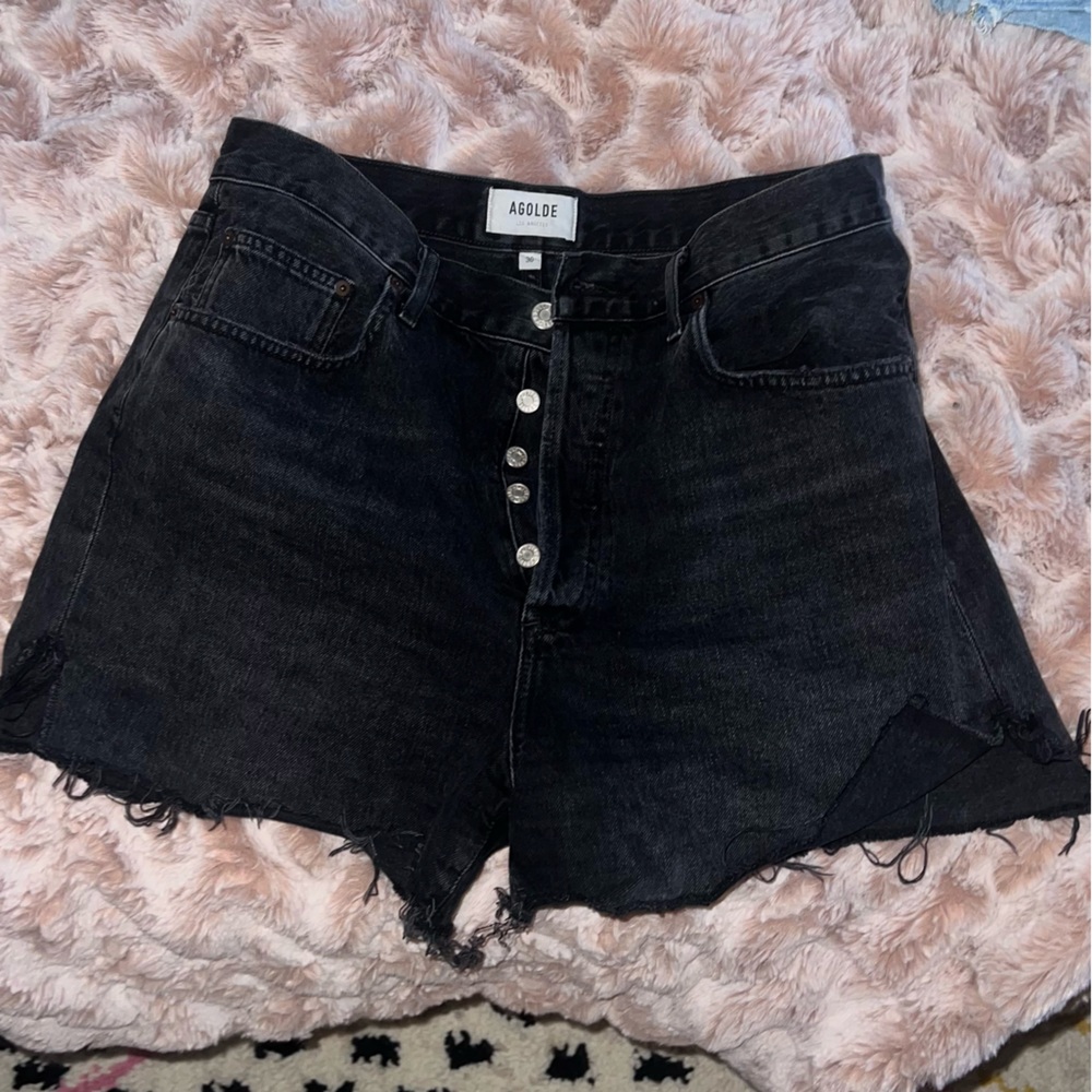 AGOLDE black jean denim shorts. High rise size 30
